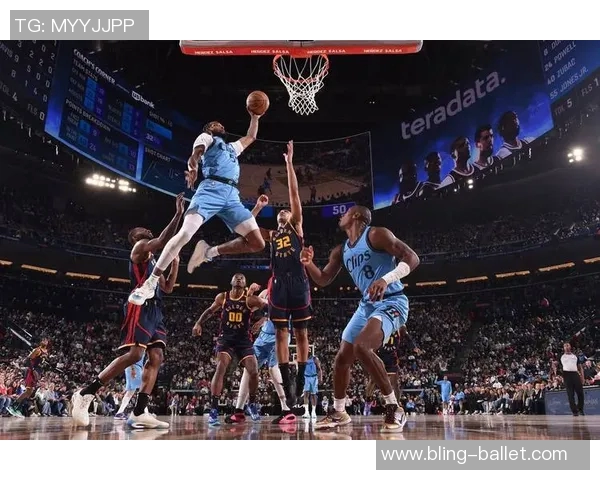 快船前后表现反差巨大前27场惨淡14场逆袭成强队