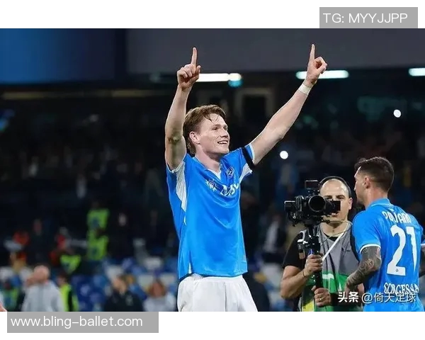 年度最佳中前卫候选名单揭晓麦克托米奈内维斯佩德里赖斯争夺荣誉